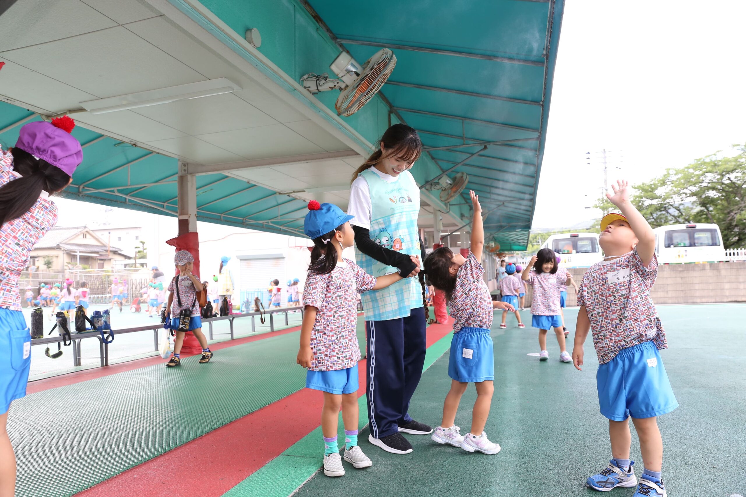 宇美町三つ葉幼稚園130cm以下女子制服および体操服 宇美町三つ葉幼稚園130cm以下女子制服および体操服